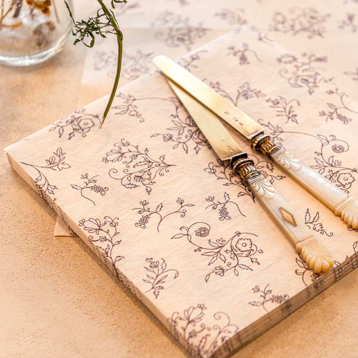 Dinner Napkins - Vanilla Flower