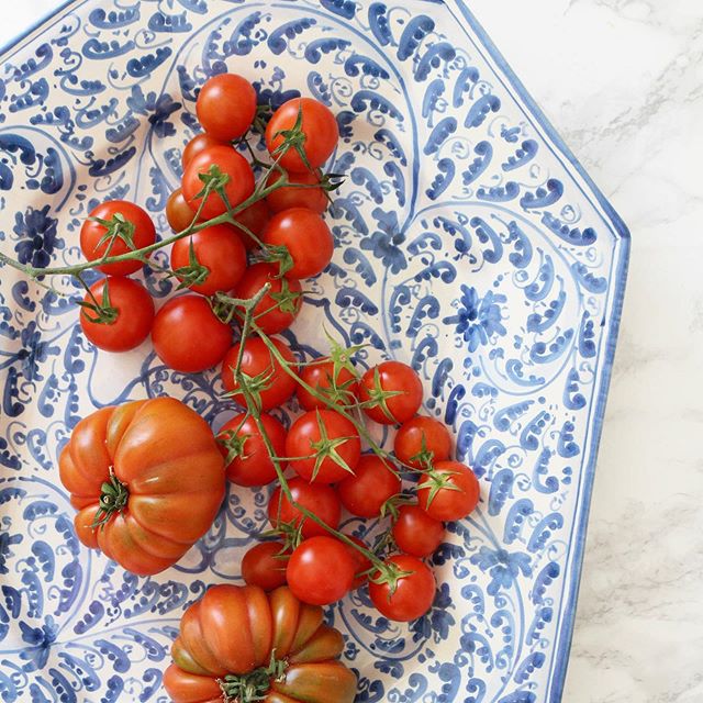 Acireale Serving Octagonal Plate